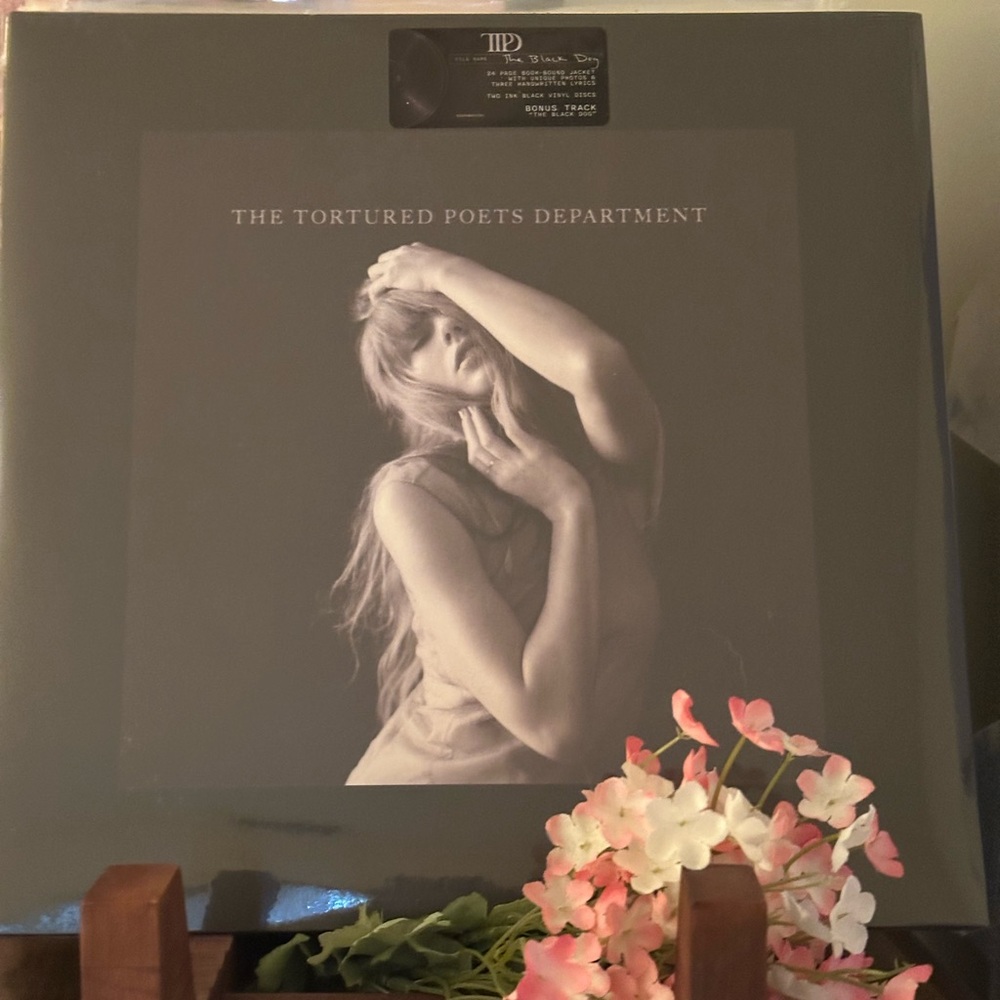 The Tortured Poets Department Vinyl Black Dog Edition